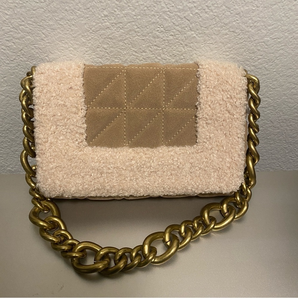 NWOT ZARA LEATHER HEAVY GOLD CHAIN QUILTED/FLEECE SHOULDER BAG - Picture 6 of 11